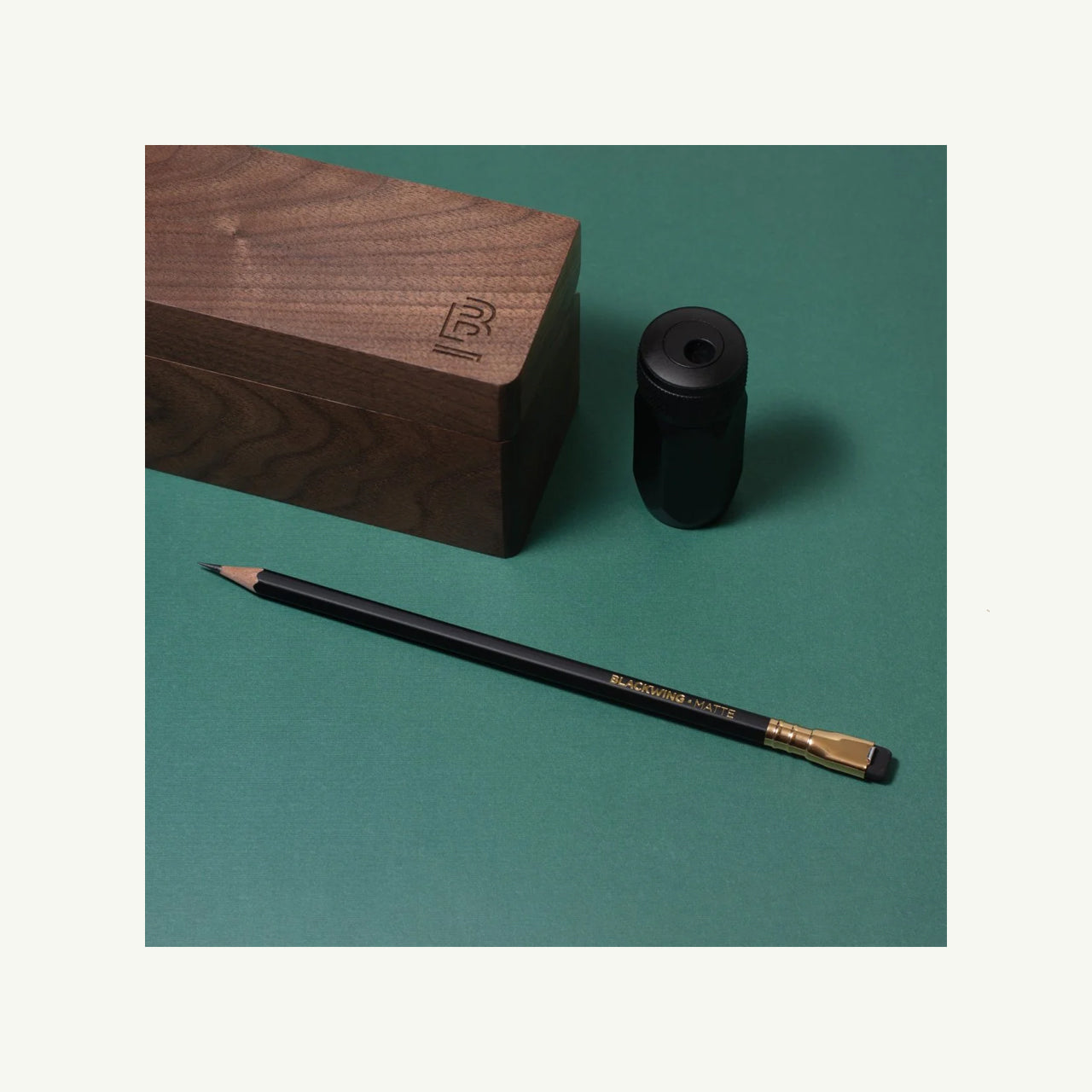 Blackwing Walnut Gift Set - Black Matte