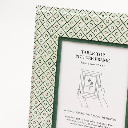 DOT AND GRID TABLE TOP PICTURE FRAME