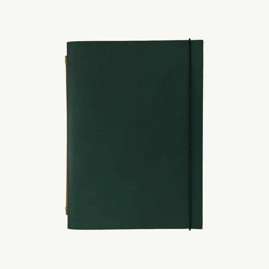 Dark green Novum Organum Notebook, refillable leather, black band, by La Compagnie Du Kraft.